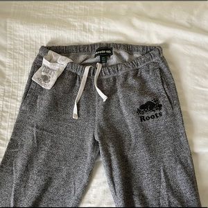 Roots Sweatpants/Joggers slim fit in Grey